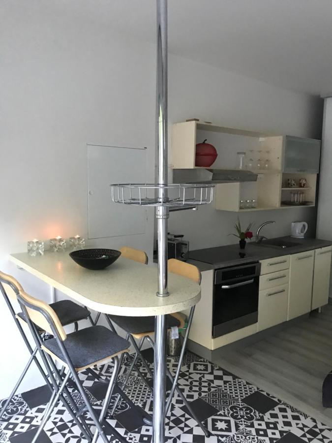 Appartement Ivi à Svätý Jur Extérieur photo